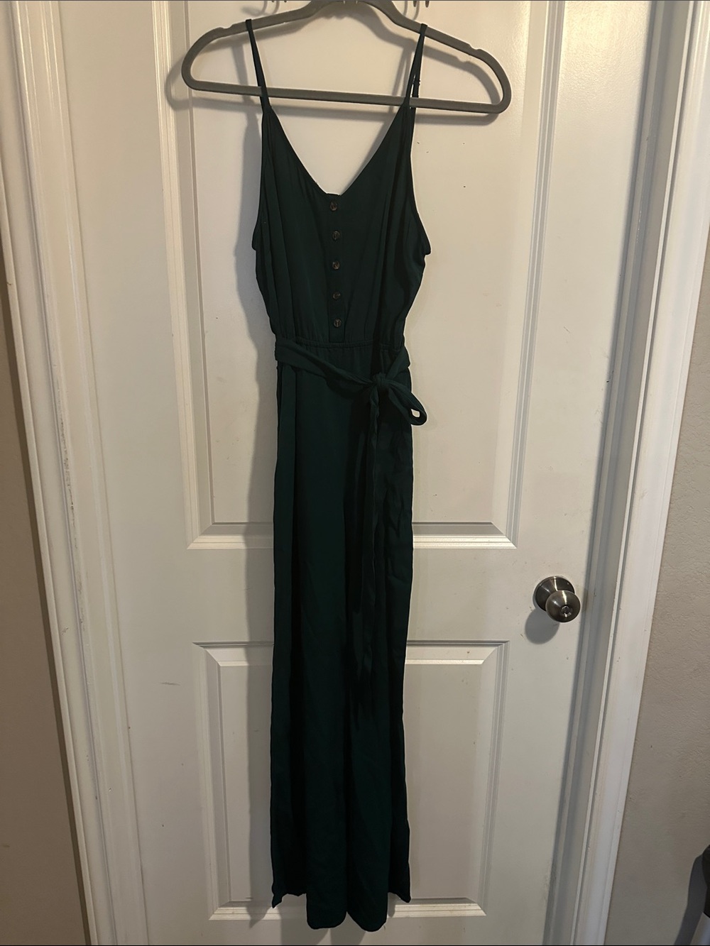 Forever 21 Dark Green Sleeveless Button-Front Jumpsuit with Tie Waist